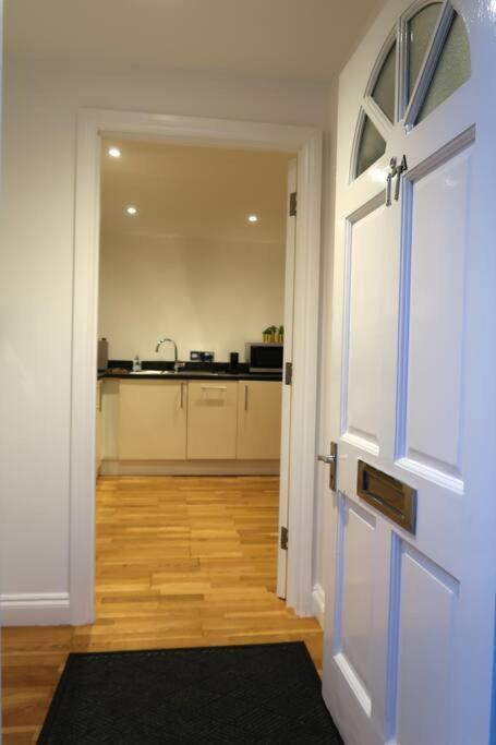 ***Spotless, Bright 1 Double Bed Apartment*** Bath Esterno foto